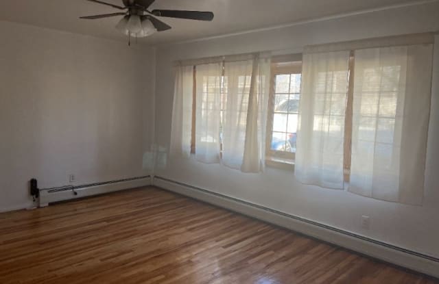 32 N Rhett Ave 1ST FLOOR - 32 North Rhett Avenue, Staten Island, NY 10308