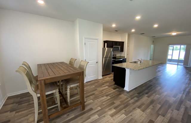 3033 Neverland Dr Gallery 4