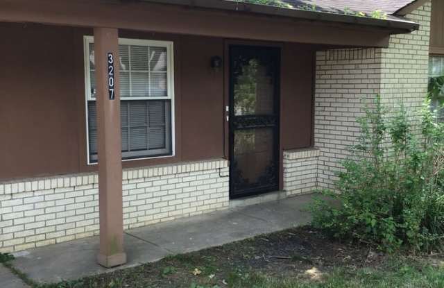 3207 Keystone Avenue Gallery 3