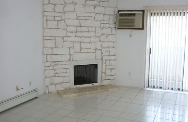 10150 E Virginia Ave #8-201 - 10150 E Virginia Ave, Denver, CO 80247