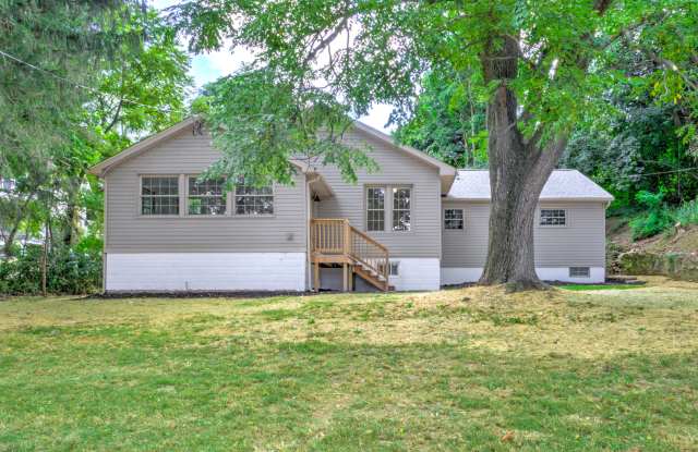 2560 Iron Springs Road Gallery 1