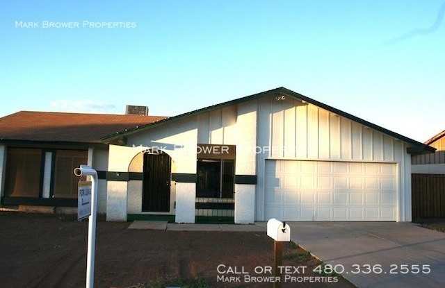 910 W Curry St - 910 West Curry Street, Chandler, AZ 85225