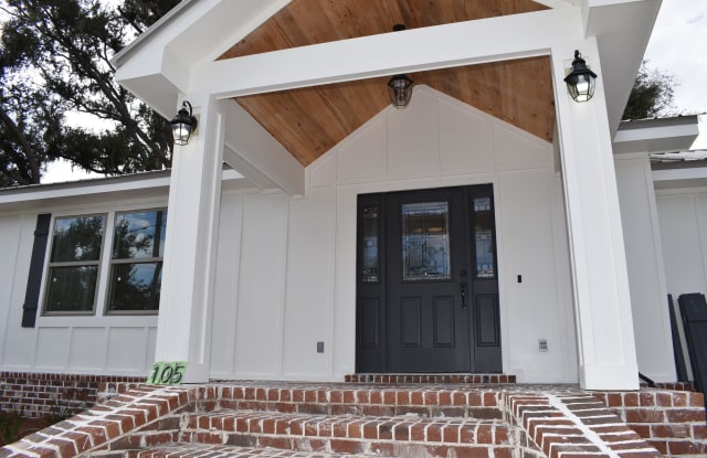 105 Rowe Avenue - 105 Rowe Avenue, Panama City, FL 32401