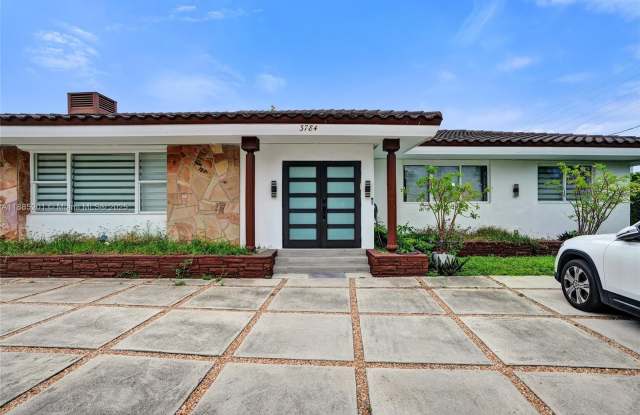 3784 Sheridan Ave photos photos