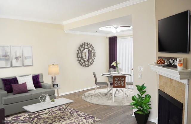 Warner Courtyard Apartments Gallery 4