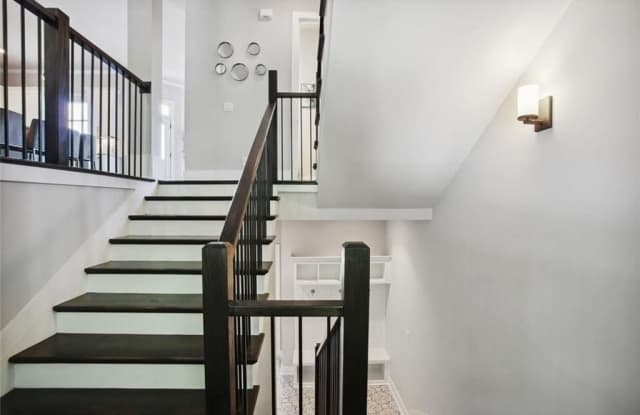 692 Drewry Street NE Gallery 3