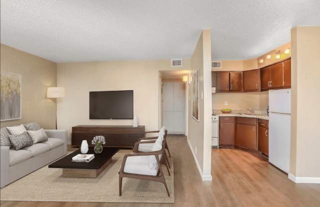 Uptown Horizon Apartments photos photos