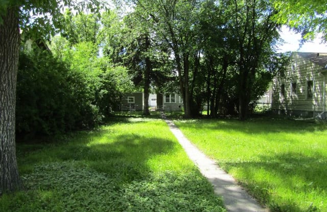 712 2nd Ave SW - 712 2nd Avenue Southwest, Great Falls, MT 59404