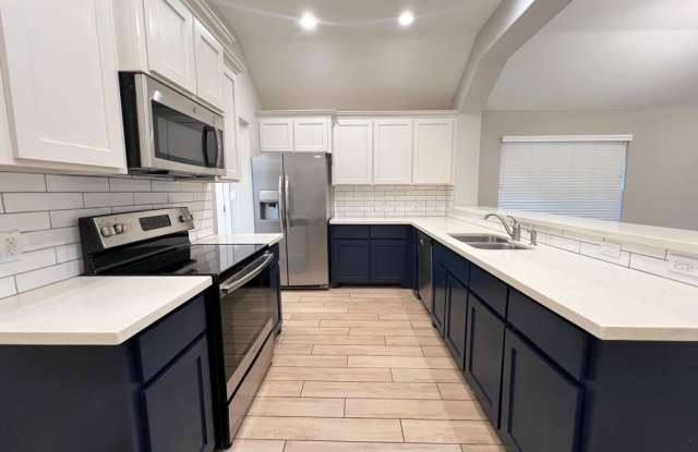 5324 Escondido Pass Gallery 2
