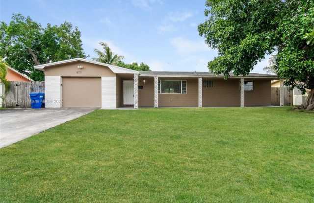6711 SW 12 Street - 6711 Southwest 12th Street, Pembroke Pines, FL 33023