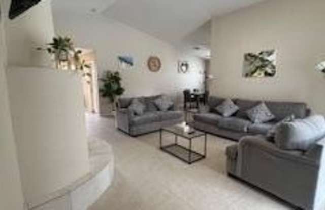 30375 Avenida Alvera Gallery 4