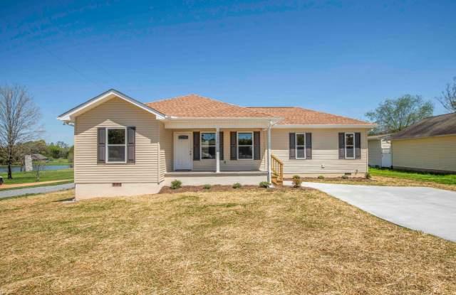 Knoxville 37849 - 3BR/2.5BA home with washer/dryer  yard maintenance included. Call Susan Niedergeses (865) 300-4722 photos photos