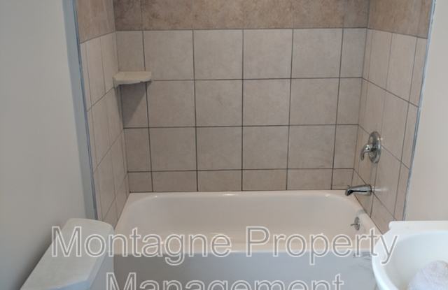 21 Bertus Street - 2 photos photos