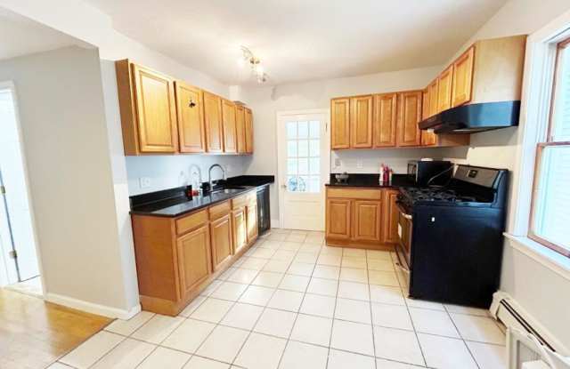 40 Plymouth St. photos photos