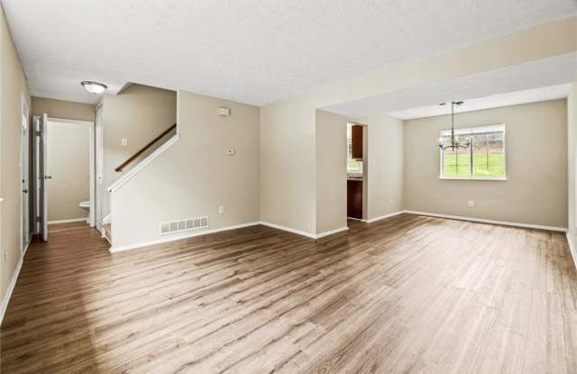 5100 Rockborough Trail Gallery 2