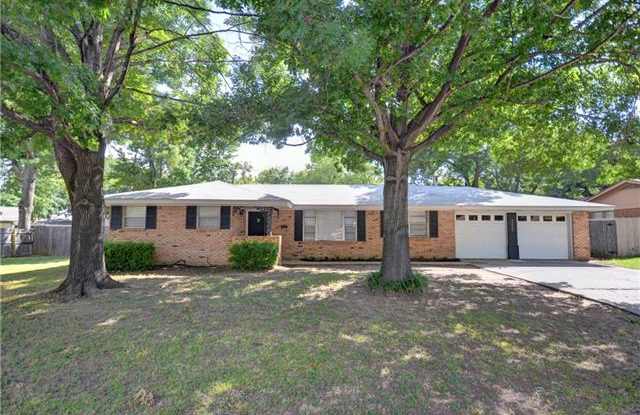 7520 Hovenkamp Avenue - 7520 Hovenkamp Avenue, Richland Hills, TX 76118