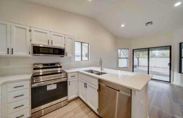 11574 North 109th Street photos photos