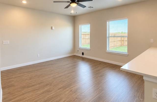 Spacious 3-Bedroom Duplex with Modern Comforts in Edmond Gallery 4