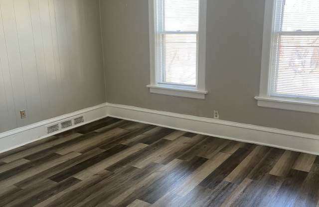 1561 W MITCHELL ST- UPPER - 1561 West Mitchell Street, Milwaukee, WI 53204 1561 W MITCHELL ST- UPPER - 1561 West Mitchell Street, Milwaukee, WI 53204