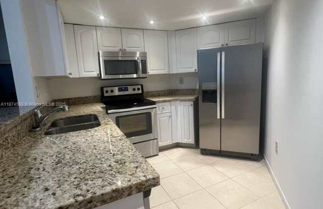 9705 Fontainebleau Blvd photos photos