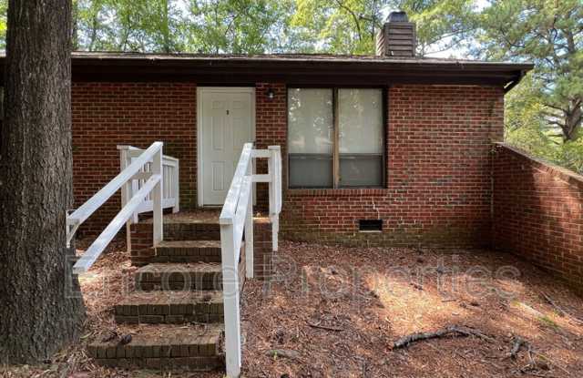 4826 Hollenden Road Gallery 2