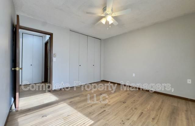 208 Franke Street - B1 Gallery 4
