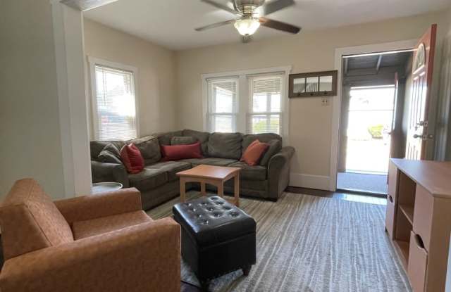 308 Rose Street photos photos