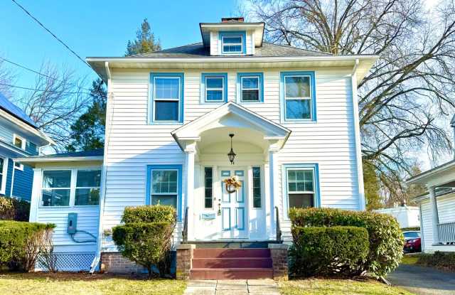 Timeless and Refined 3BR/2.5BA Colonial in Uptown Kingston photos photos