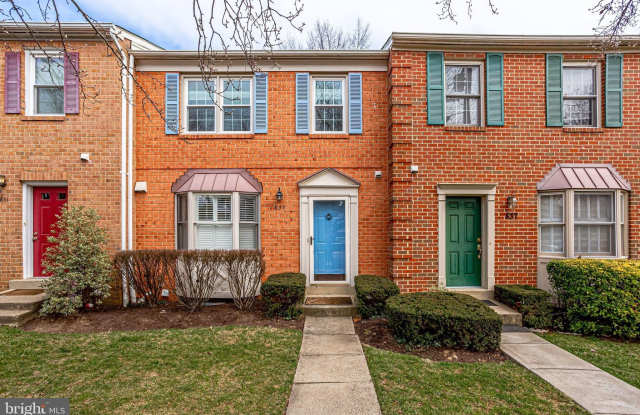 839 N GREENBRIER Street photos photos
