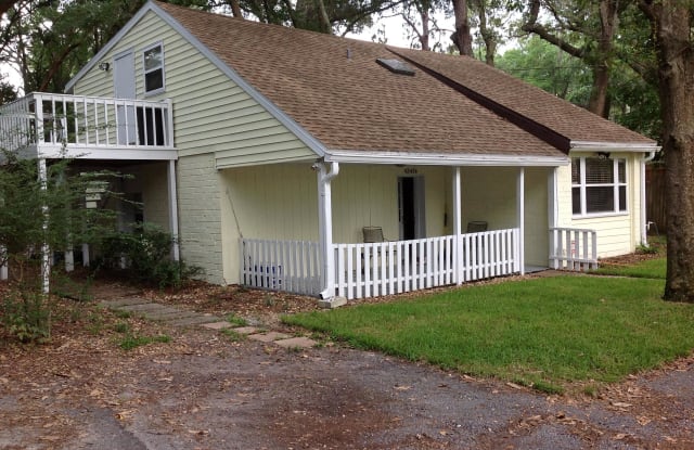 4343 ORTEGA FARMS CIR - 4343 Ortega Farms Circle, Jacksonville, FL 32210