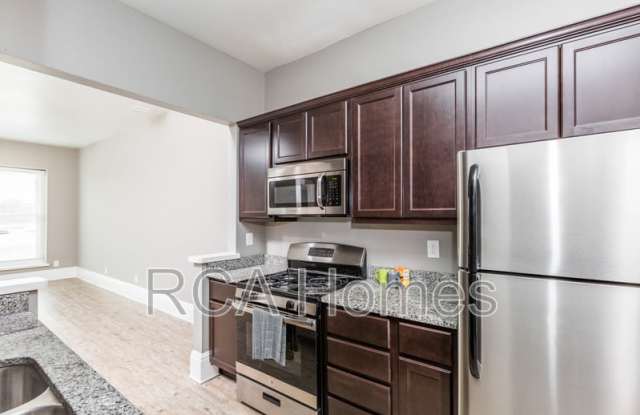 913 Massachusetts Avenue - Unit B photos photos