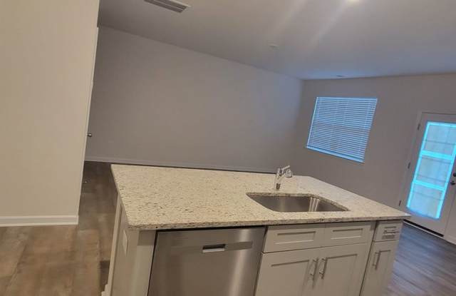 Spacious 4BR Townhome in Greensboro (Reedy Fork Community) Gallery 4
