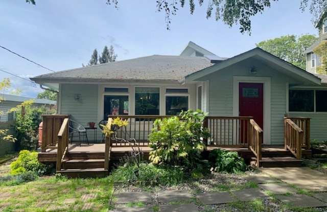 3017 13th Ave W - 3017 13th Avenue West, Seattle, WA 98119