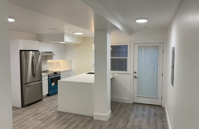 670 Lombard St - 670 Lombard Street, San Francisco, CA 94133
