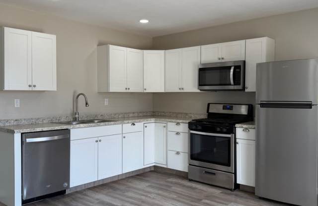 Upgraded 1BD/1BA Apartment in Lakeside, CA - 1/2 Off Move-In Special! photos photos