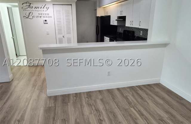18840 NW 57 Ave Gallery 3