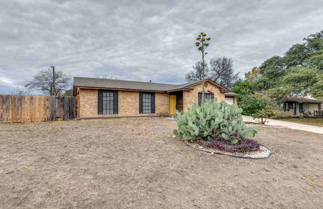 Conveniently situated 3-bedroom, 2 bath home in established Greenbriar neighborhood. photos photos