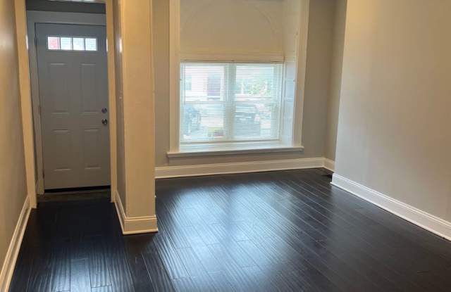 East Baltimore 2 Bedroom w/Den 1.5 Bathroom photos photos