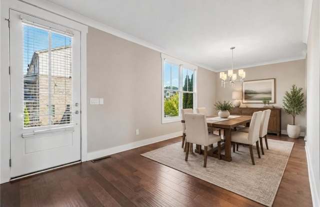 6075 Webster Circle Gallery 3