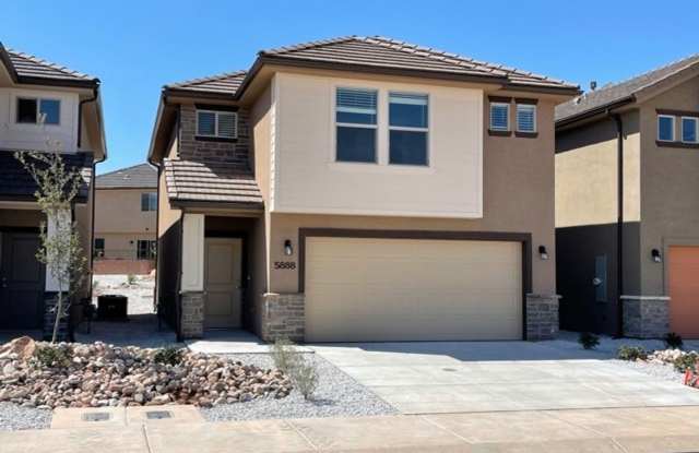 Desert Bluff 4 Bed Home! photos photos