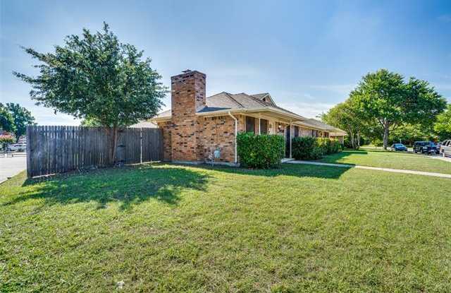 2438 GUERRERO Drive Gallery 2