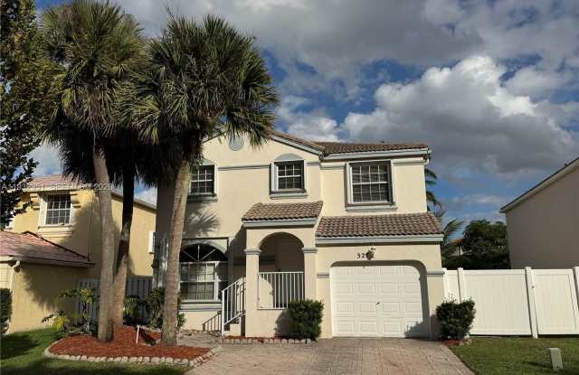 327 NW 159th Ave photos photos