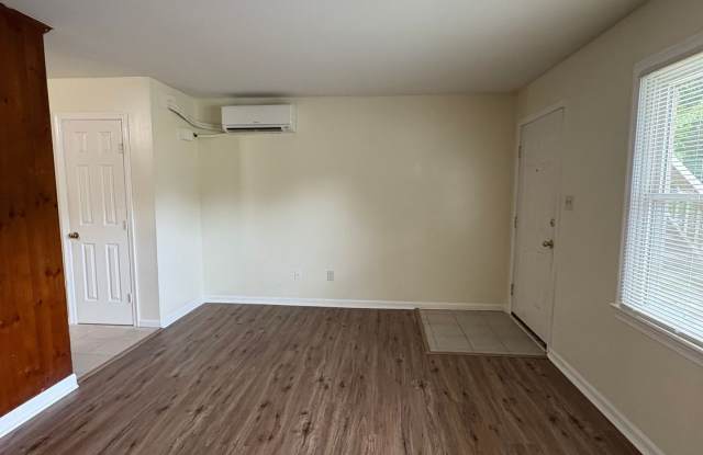2518 Cedarwood Dr Gallery 3
