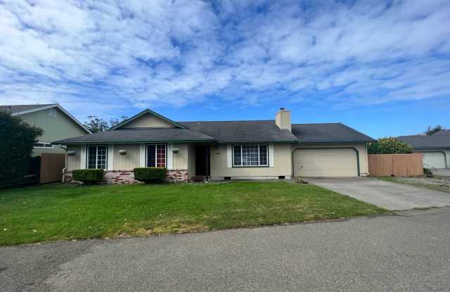 3 bedroom, 2 bath single level home in Mckinleyville with Double Car Garage! photos photos