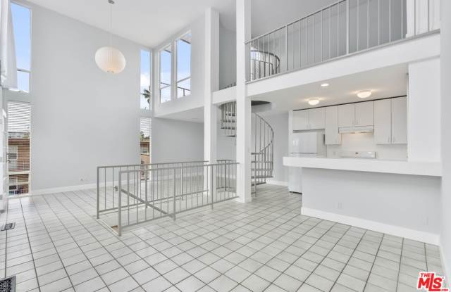 114 Fleet Street photos photos