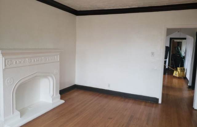 7822 S Marshfield Ave 3R Gallery 2