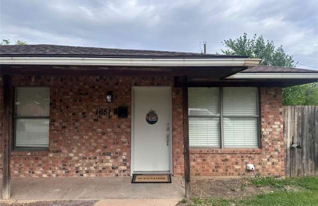 1651 Palm Street photos photos