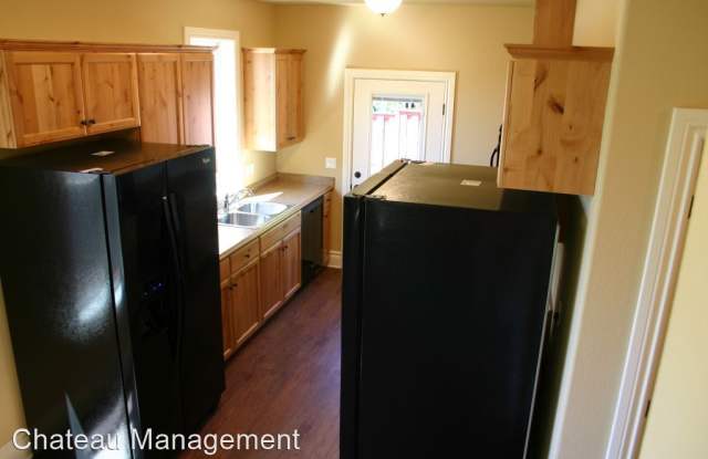 2512 NW Grant Ave. - Grant2512 - 2512 Northwest Grant Avenue, Corvallis, OR 97330