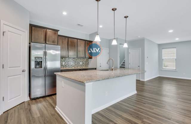 Upgraded 4BR in Heritage at New Riverside – Fenced Yard, Island Kitchen - Available Now Gallery 3
