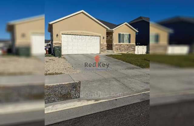 53 Broxburn Way - 53 Broxburn Way, Tooele, UT 84074